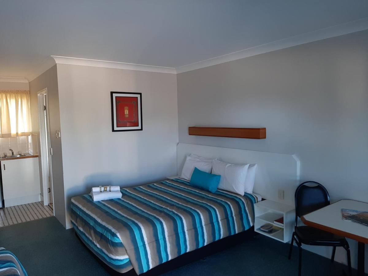 Country Rose Motel Warwick Exteriér fotografie